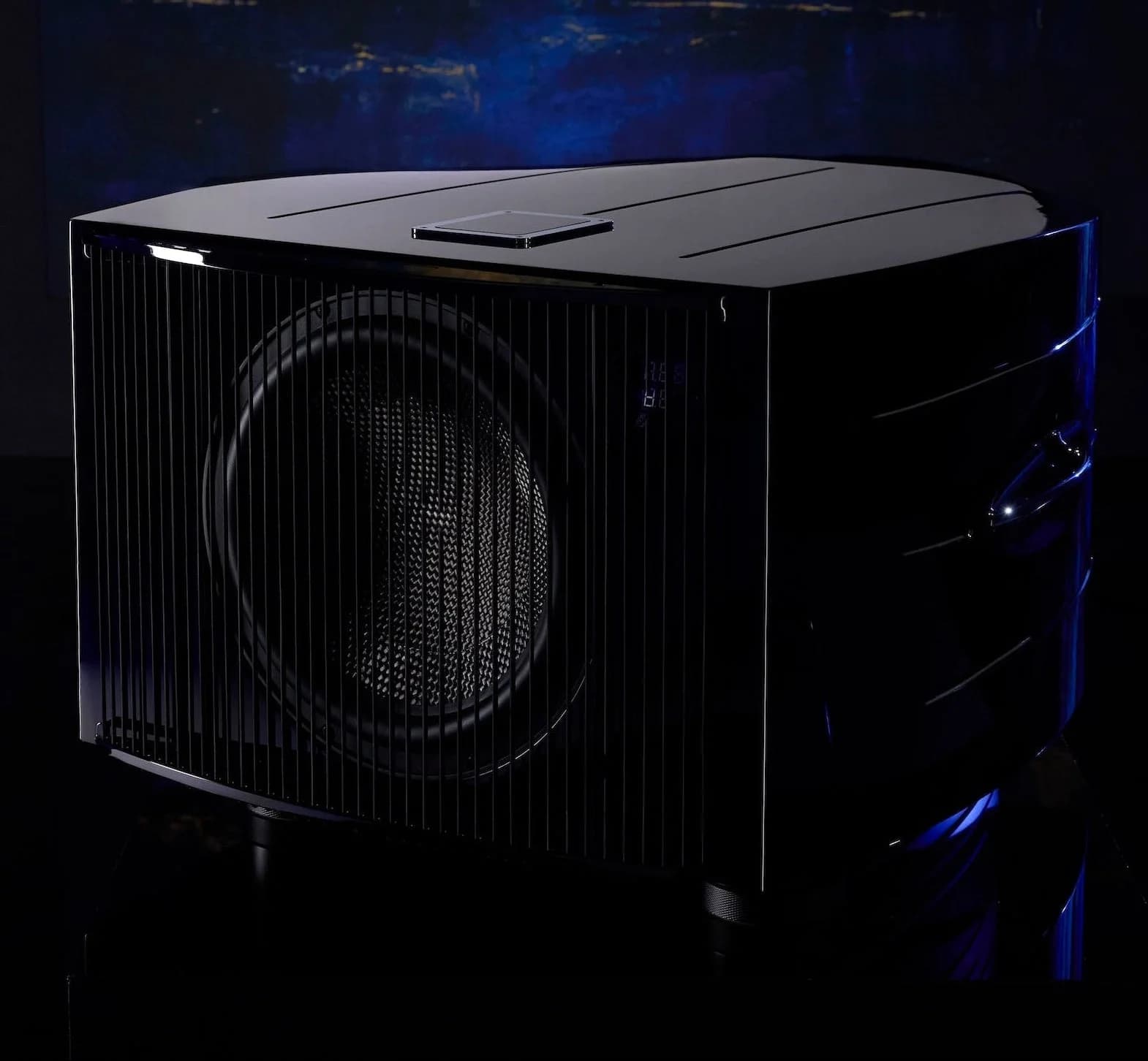 No.36: cabinet with grille fitted. Image: REL.