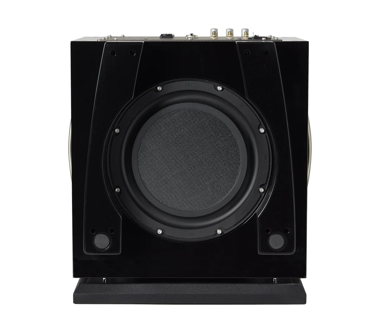 Official REL REL S/550 rear panel or construction detail.